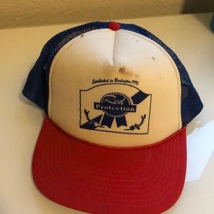 Vintage looking Trucker Hat